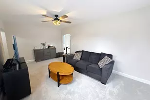 509 40th St, East Moline, IL 61244 - Photo 3