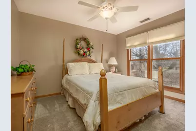 538 Harlowe Lane, Naperville, IL 60565 - Photo 17