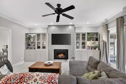 3850 E 59th Street, Davenport, IA 52807 - Photo 17