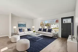 2413 Country Ln, McHenry, IL 60051 - Photo 3