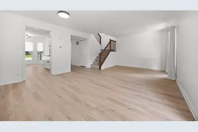 1103 Southbridge Lane, Schaumburg, IL 60194 - Photo 3