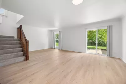 1103 Southbridge Lane, Schaumburg, IL 60194 - Photo 5