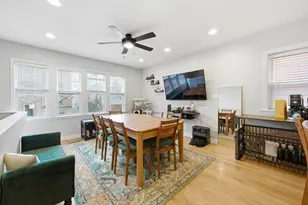 2342 W Rosemont Ave, Chicago, IL 60659 - Photo 3