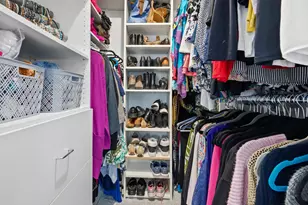 200 Brookside Ln, Willowbrook, IL 60527 - Photo 15