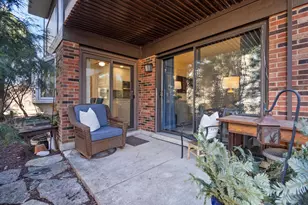 200 Brookside Ln, Willowbrook, IL 60527 - Photo 19