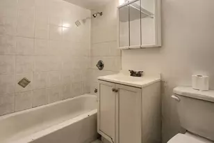 [Address not provided], Oak Park, IL 60302 - Photo 7