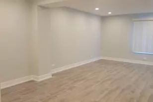 [Address not provided], Roselle, IL 60172 - Photo 9