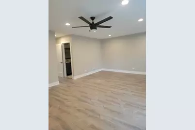 [Address not provided], Roselle, IL 60172 - Photo 23