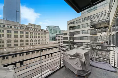 130 S Canal Street #724, Chicago, IL 60606 - Photo 9