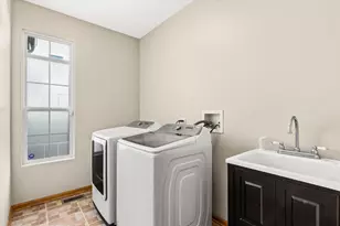 402 S Palmer Dr, Bolingbrook, IL 60490 - Photo 21