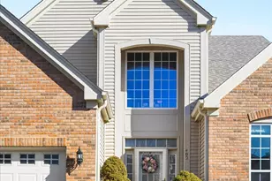 402 S Palmer Dr, Bolingbrook, IL 60490 - Photo 3