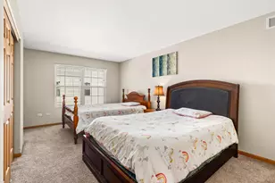 402 S Palmer Dr, Bolingbrook, IL 60490 - Photo 35