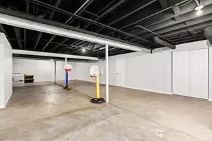 402 S Palmer Dr, Bolingbrook, IL 60490 - Photo 43