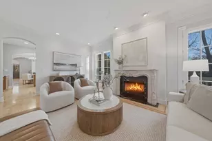 11361 W Plainfield Rd, Indian Head Park, IL 60525 - Photo 9