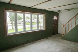 786 N Van Auken St, Elmhurst, IL 60126 - Photo 13