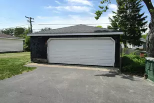 786 N Van Auken St, Elmhurst, IL 60126 - Photo 7