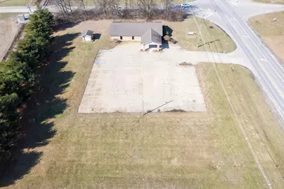 2103 W 9th Street, Mount Carroll, IL 62863 - Photo 23