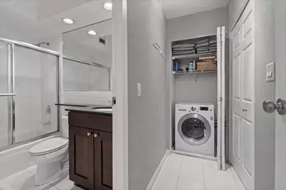 3033 N Sheridan Road #1608, Chicago, IL 60657 - Photo 11