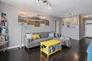 3033 N Sheridan Rd, Chicago, IL 60657 - Photo 5