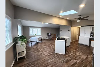 2424 E 2350th Road, Marseilles, IL 61341 - Photo 7
