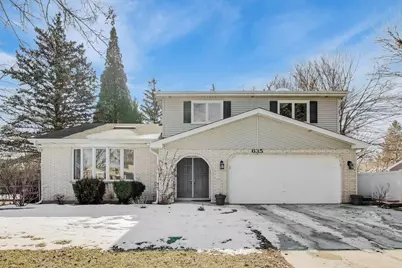 635 Birchwood Avenue, Des Plaines, IL 60018 - Photo 1