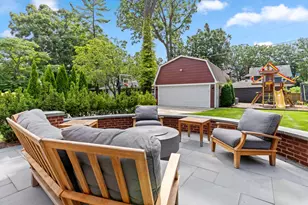 925 Ashland Ave, Wilmette, IL 60091 - Photo 35
