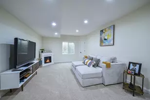 39W314 W Mallory Dr, Geneva, IL 60134 - Photo 23