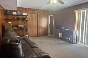 2518 S Cedar Glen Dr, Arlington Heights, IL 60005 - Photo 3