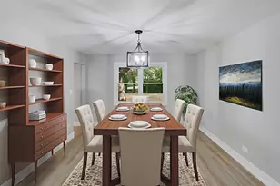 28W555 Leverenz Rd, Naperville, IL 60564 - Photo 3