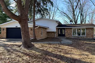 28W555 Leverenz Rd, Naperville, IL 60564 - Photo 1