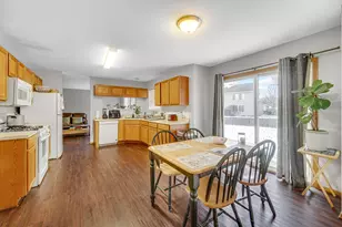 4 Franklin Ct, Bolingbrook, IL 60440 - Photo 9