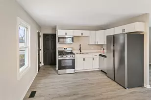 21704 Clyde Ave, Sauk Village, IL 60411 - Photo 5