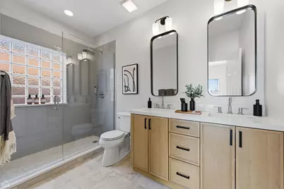 1035 W Taylor Street #3, Chicago, IL 60607 - Photo 9