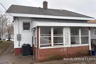 1617 5th St, Rock Island, IL 61201 - Photo 3