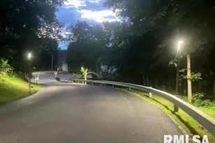 1800 7th St, East Moline, IL 61244 - Photo 29