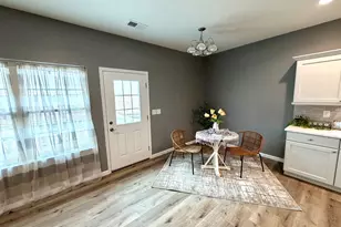 135 Countryview Ct, Aledo, IL 61231 - Photo 7