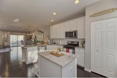 1499 Deer Pointe Drive, South Elgin, IL 60177 - Photo 7