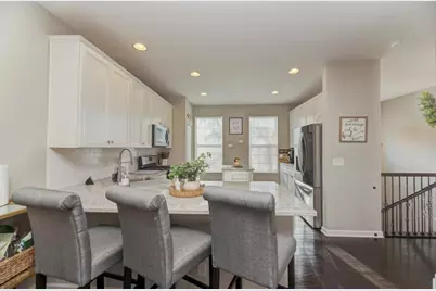 1499 Deer Pointe Drive, South Elgin, IL 60177 - Photo 11