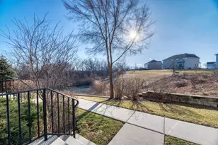 1499 Deer Pointe Dr, South Elgin, IL 60177 - Photo 3