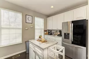 1499 Deer Pointe Dr, South Elgin, IL 60177 - Photo 9