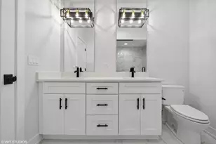 418 E Oakwood Blvd, Chicago, IL 60653 - Photo 11