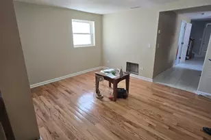 2855 W 25th Pl, Chicago, IL 60623 - Photo 9