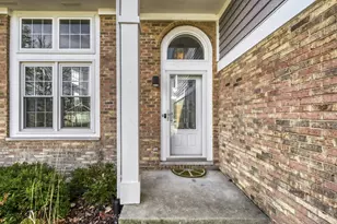 208 Frisco Ct, Bloomingdale, IL 60108 - Photo 3