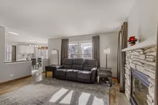 208 Frisco Ct, Bloomingdale, IL 60108 - Photo 11