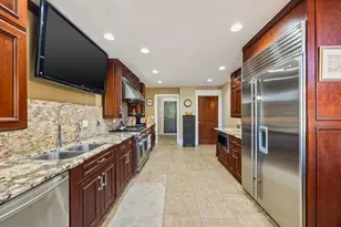 6702 Pondview Dr, Tinley Park, IL 60477 - Photo 9