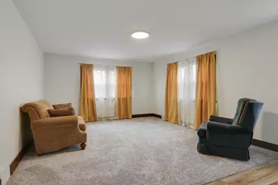 806 W Market Street, Bloomington, IL 61701 - Photo 9