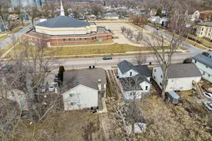 806 W Market St, Bloomington, IL 61701 - Photo 29