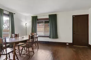 806 W Market St, Bloomington, IL 61701 - Photo 5