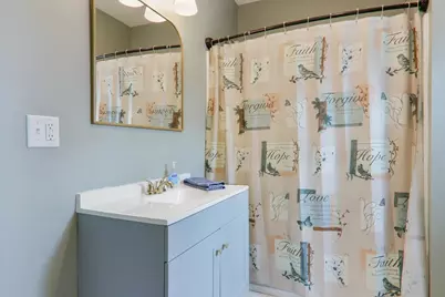 806 W Market Street, Bloomington, IL 61701 - Photo 15