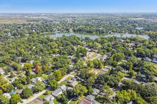 101 Oakleaf Rd, Lake in the Hills, IL 60156 - Photo 23